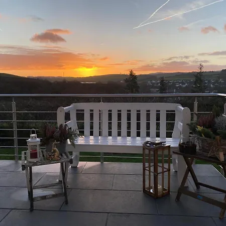 Paradies In Der Vulkaneifel Mit Panorama-blick