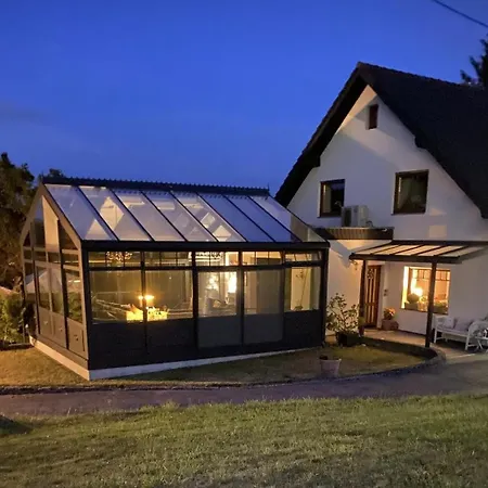 Paradies In Der Vulkaneifel Mit Panorama-blick Appartement